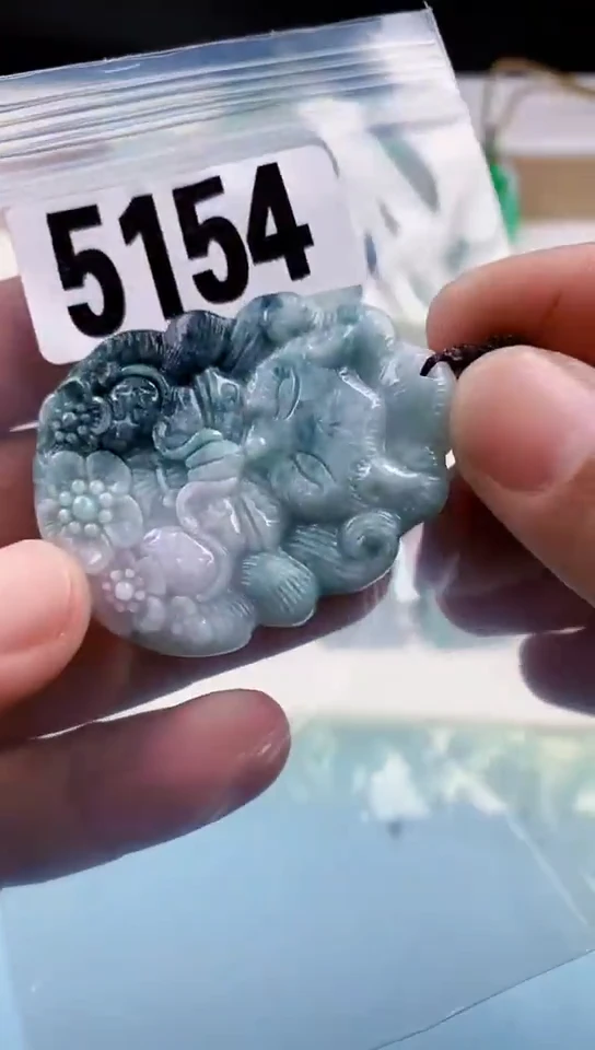 【闪购商品】翡翠挂件未镶嵌天然翡翠吊坠挂件