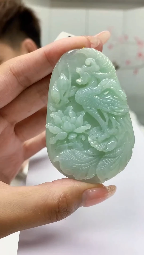 【闪购商品】定制翡翠未镶嵌4868MM-毛货挂件140