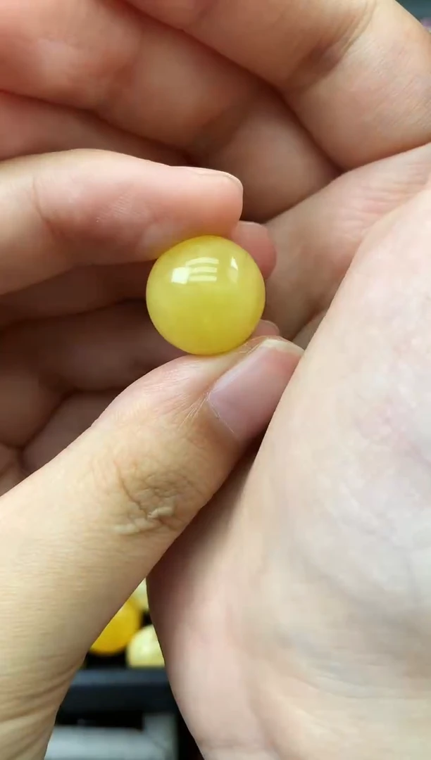 未镶嵌琥珀珠宝奇石14