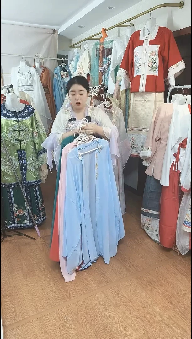 孤品汉服 高品质特价 偶有微瑕 NO退NO换 介意勿拍