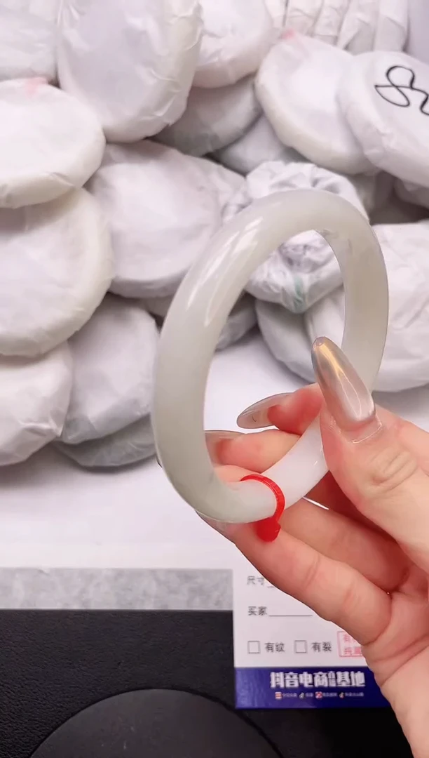 【闪购商品】和田玉手镯未镶嵌2K98-64