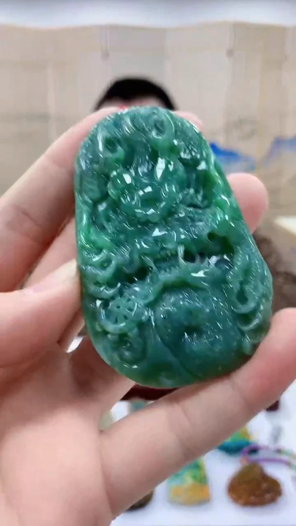 【闪购商品】定制翡翠未镶嵌4812bb-毛货挂件45