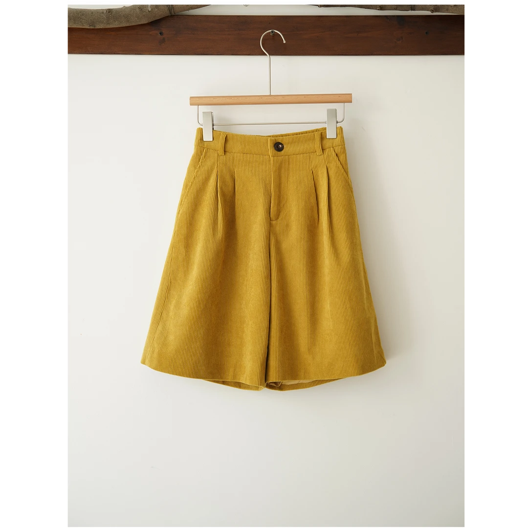 姜黄色文艺风灯芯绒短裤