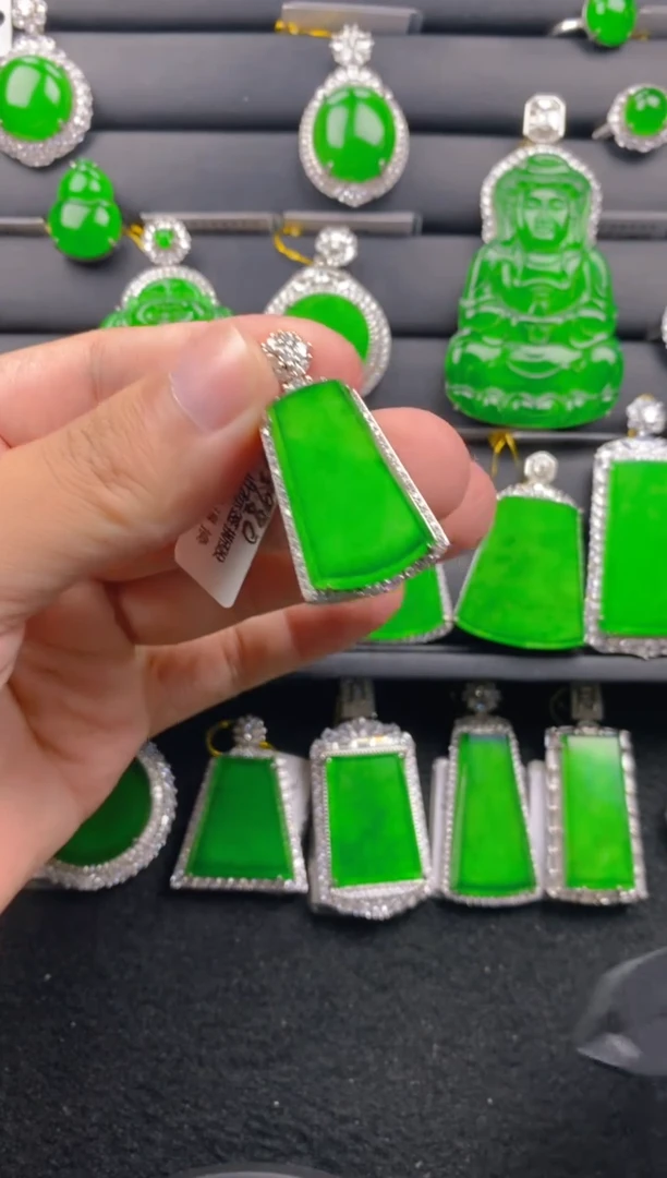 【闪购商品】翡翠颈饰银S925镶嵌11111111