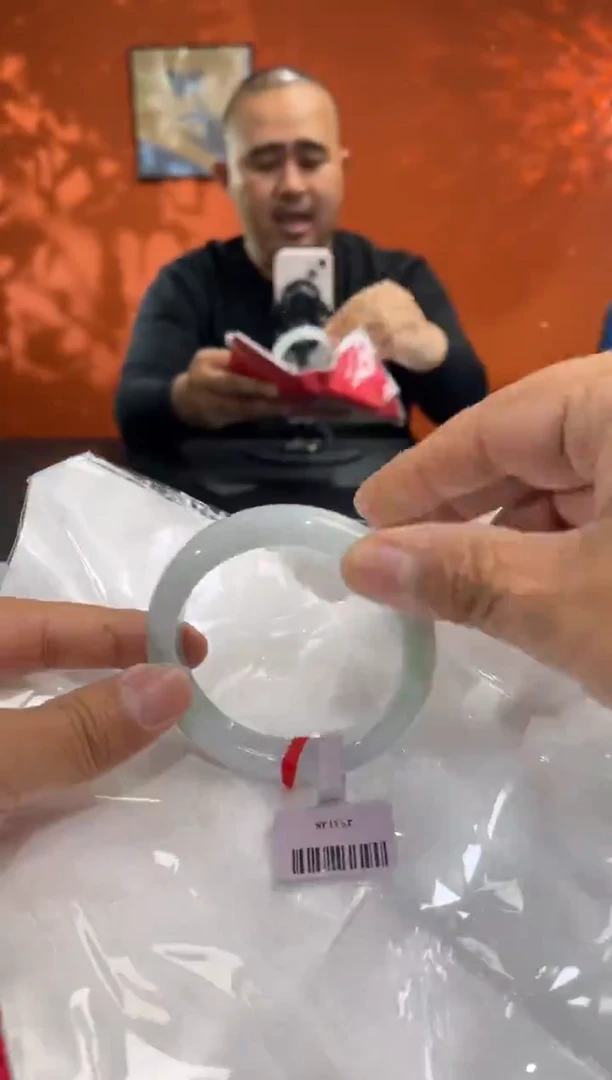 未镶嵌手镯翡翠27
