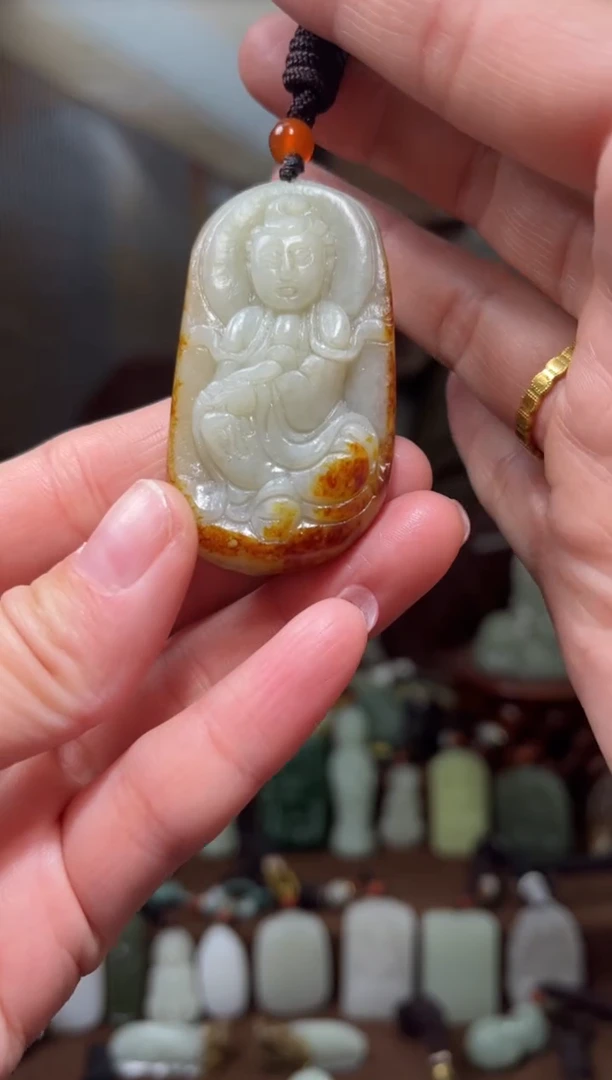 颈饰未镶嵌和田玉·