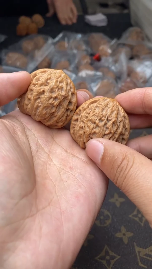 【闪购商品】文玩核桃把件A155号40尺铁锤