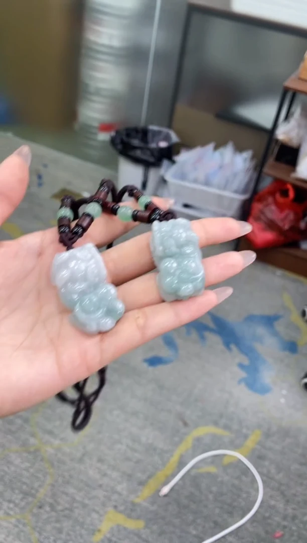 吊坠(不含链)未镶嵌翡翠霸王貔貅  多样性发货发一件