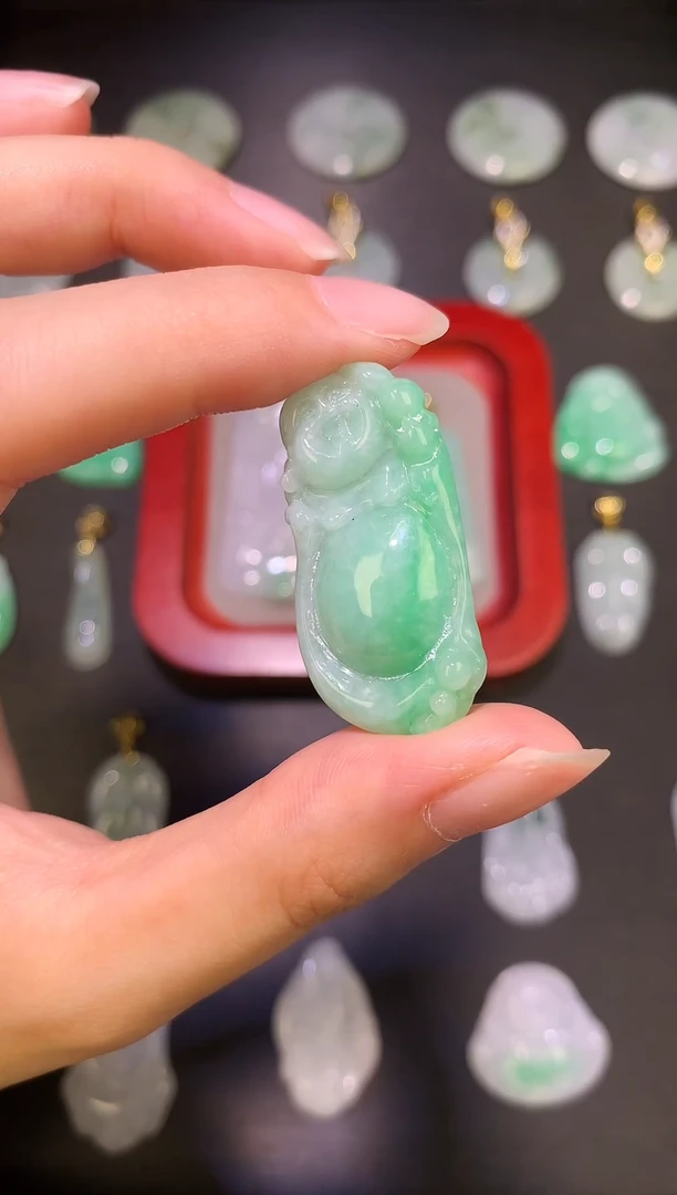 翡翠未镶嵌吊坠(不含链)天然缅甸A货翡翠