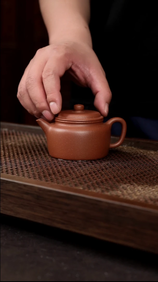 茶壶紫砂超矿标红降坡剑流德中【带矿标证书】
