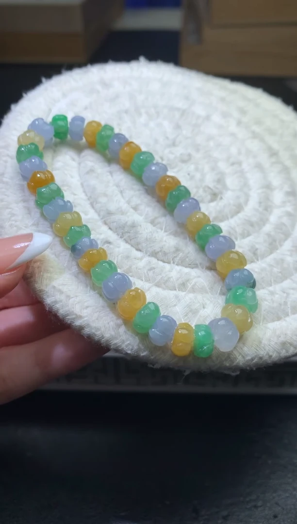 未镶嵌定制翡翠毛货 卡7.5 36颗