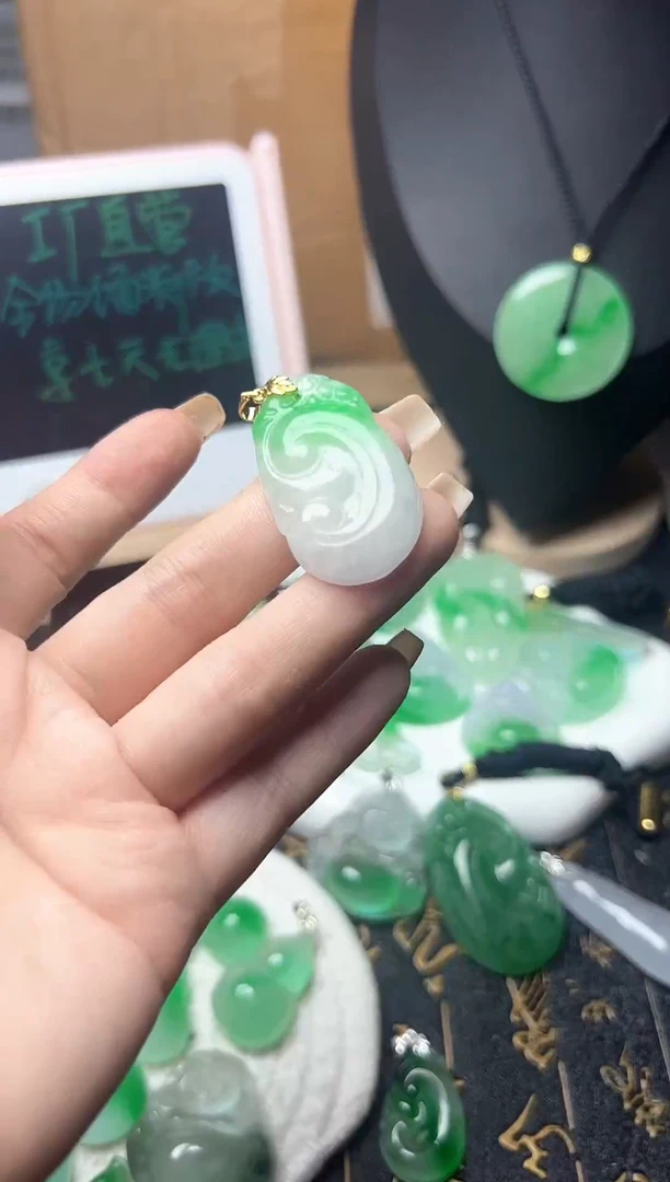 颈饰未镶嵌翡翠所见即所得，一图一物