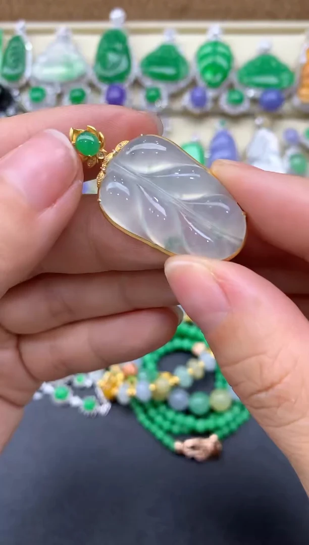 【闪购商品】翡翠颈饰18K金镶嵌214-中国好珍宝