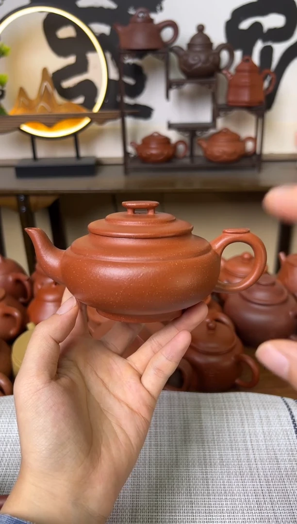 茶壶段泥红降坡上新桥紫砂壶240CC-甘来兵