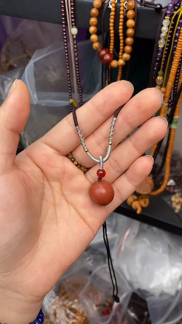 泥塑合香珠吊坠-18mm花蕊夫人