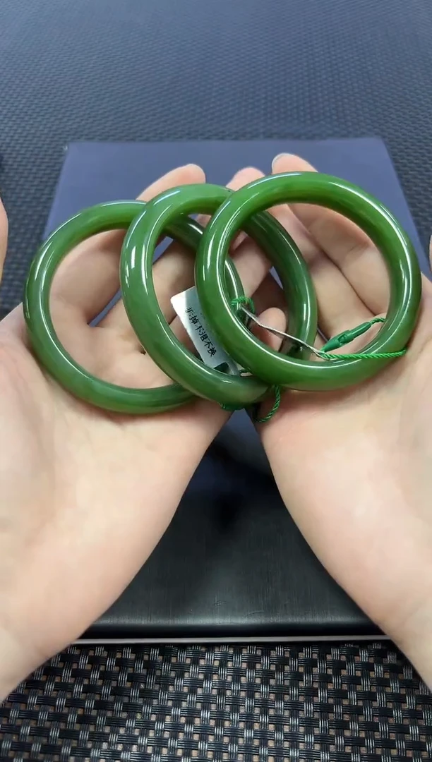 【闪购商品】和田玉手镯未镶嵌（53-54）（多样性发一件）