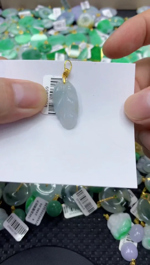 颈饰未镶嵌翡翠天然缅甸翡翠A货