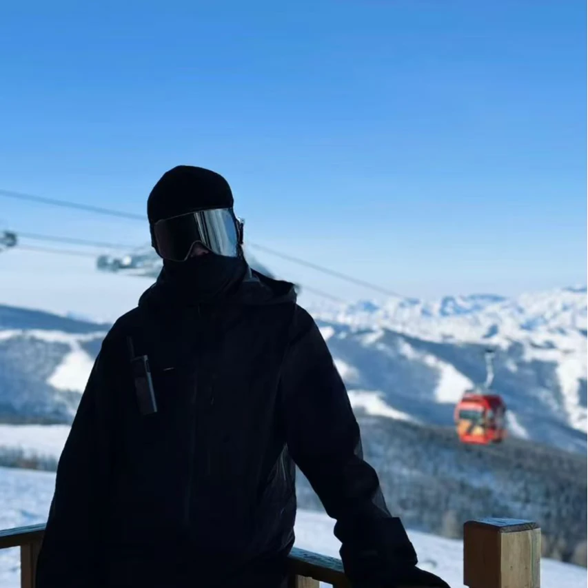 [C三合一]高性能新款纯色拉链连帽保暖可追溯高性能冲锋衣