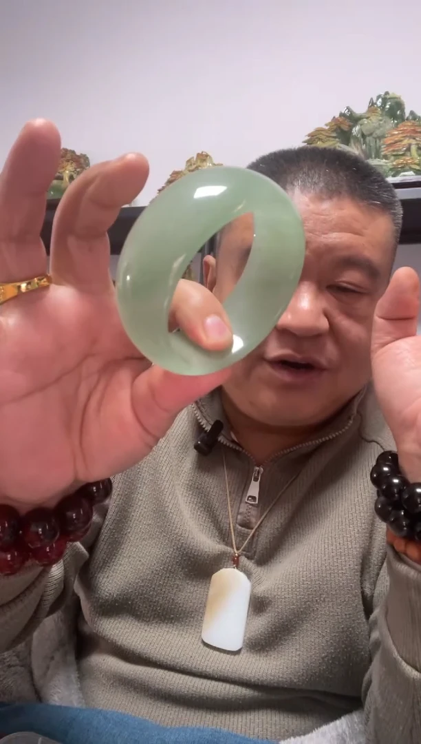 未镶嵌东陵石手镯60mm宽胎