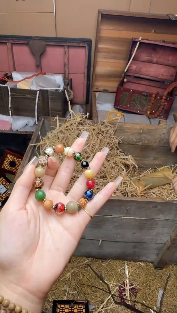 精美手串（无礼盒）