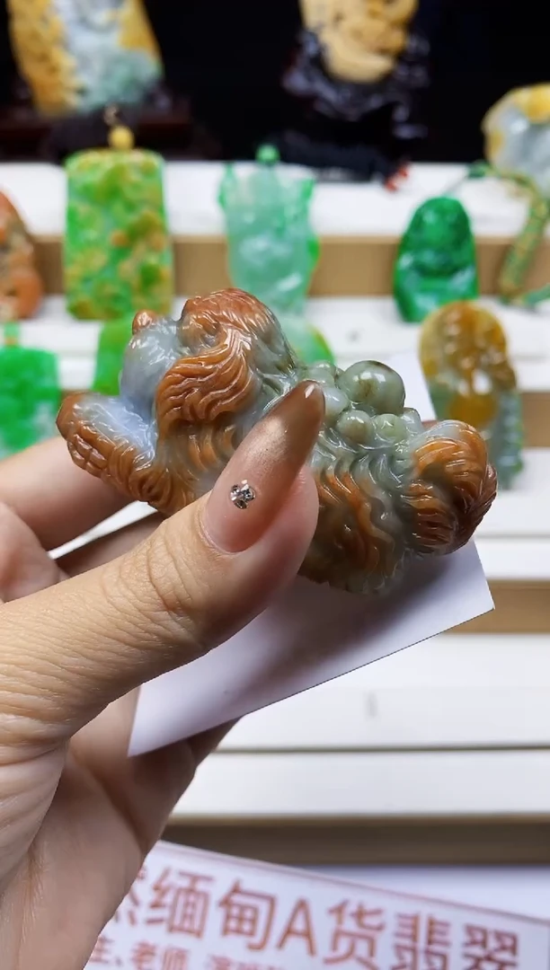 颈饰未镶嵌翡翠翡翠A货