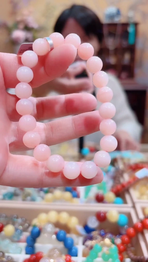 未镶嵌蛋白石手串天然粉澳宝9+（微微瑕）