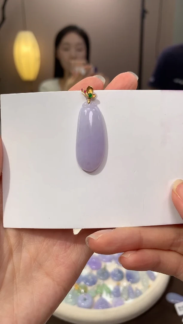 翡翠18K金镶嵌颈饰天然缅甸a货翡翠