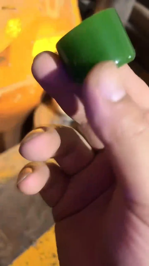 木闪电购链接精品摆件半只