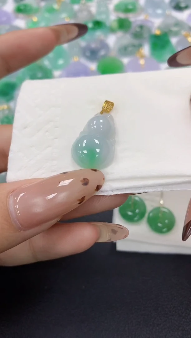 颈饰银S925镶嵌翡翠a货假一赔三支持复检百元上9元证书费自理