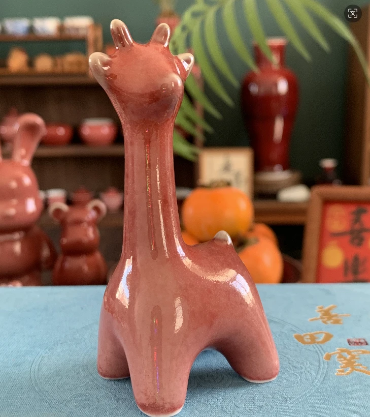 景德镇  高温颜色釉  豇豆红  呆萌长颈鹿茶宠