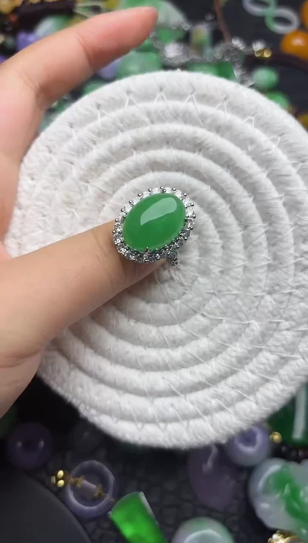 颈饰未镶嵌翡翠缅甸翡翠吊坠