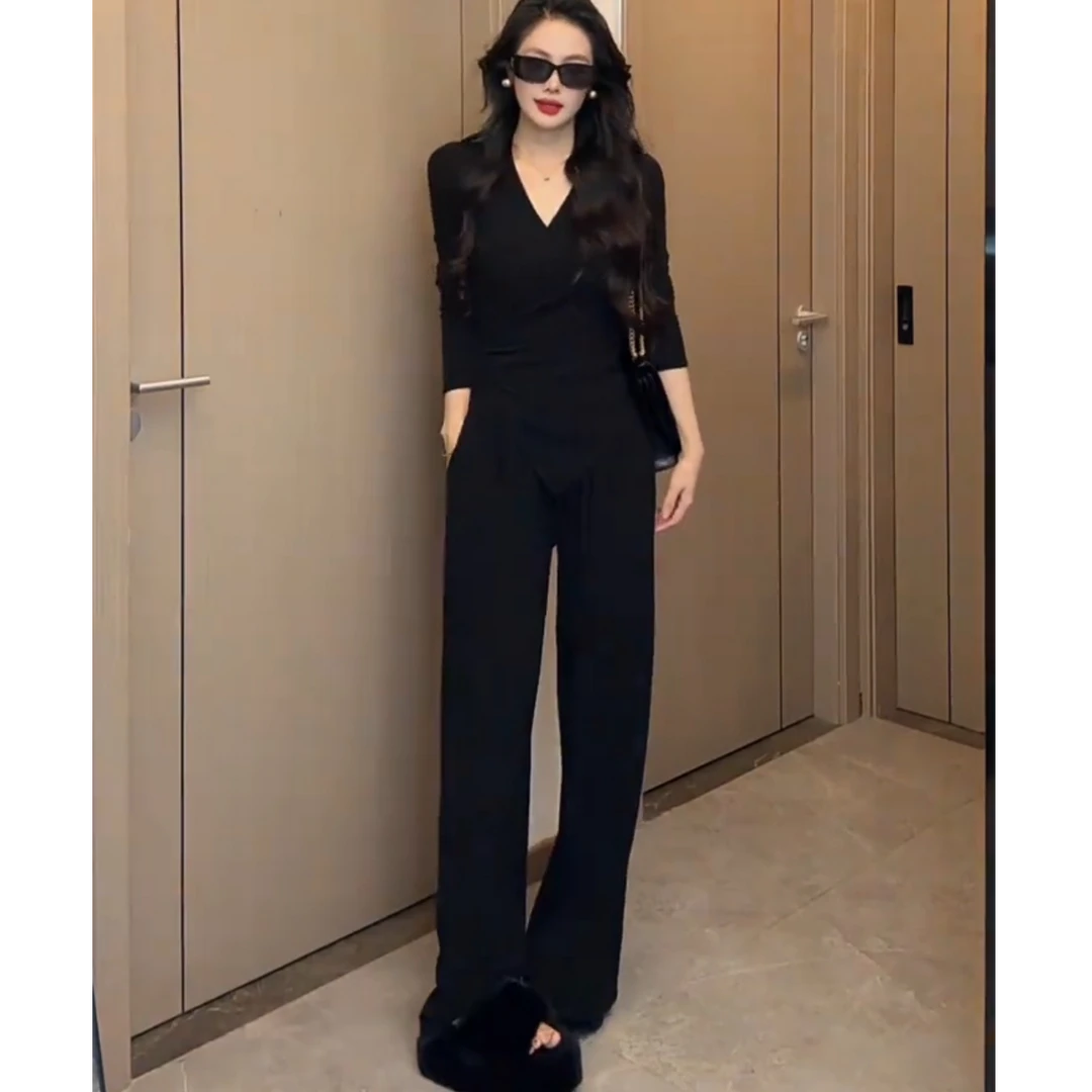 显瘦气质长袖高腰时尚垂感v领上衣休闲阔腿裤套装高级穿搭秋冬女