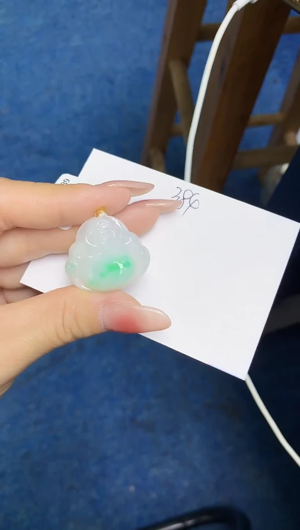 翡翠18K金镶嵌颈饰 天然缅甸翡翠A货