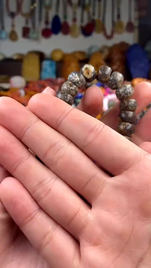 【闪购商品】琥珀裸石未镶嵌(一物一件)136619