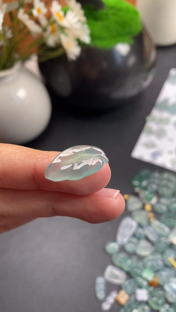 颈饰未镶嵌翡翠冰胶叶子