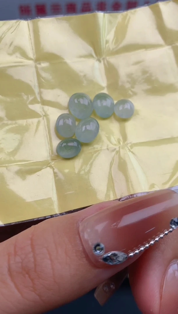 翡翠裸石天然翡翠蛋面15