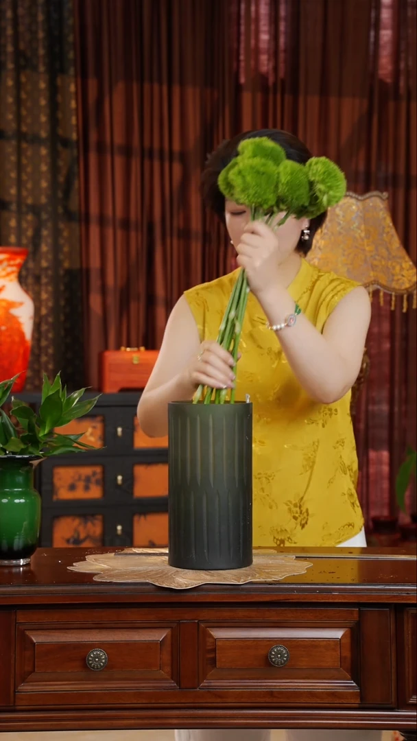 琉璃手工艺品磨刻