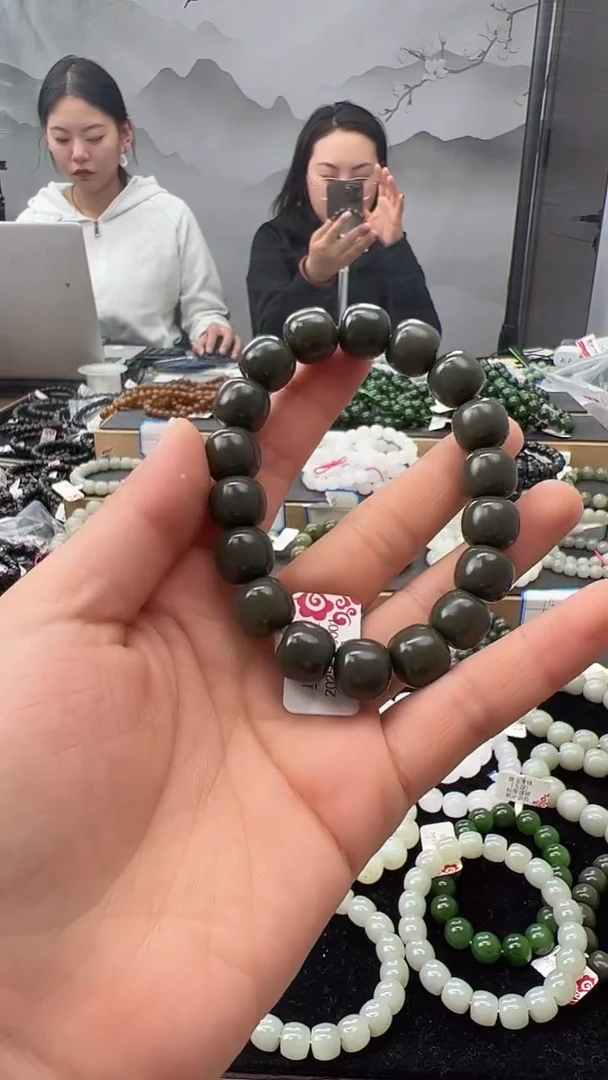 未镶嵌手链和田玉12