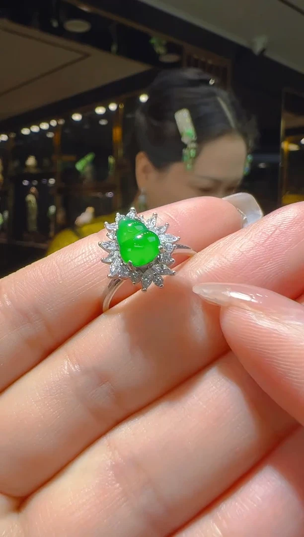 【闪购商品】翡翠戒指银S925镶嵌001(多样性发货)