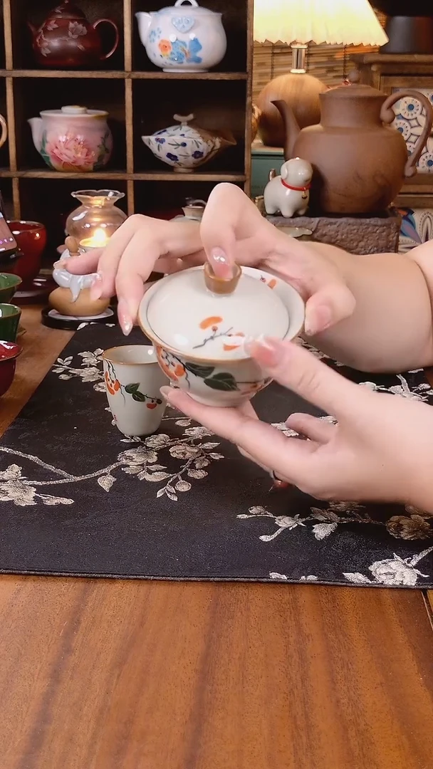 釉下手绘柿子二才盖碗