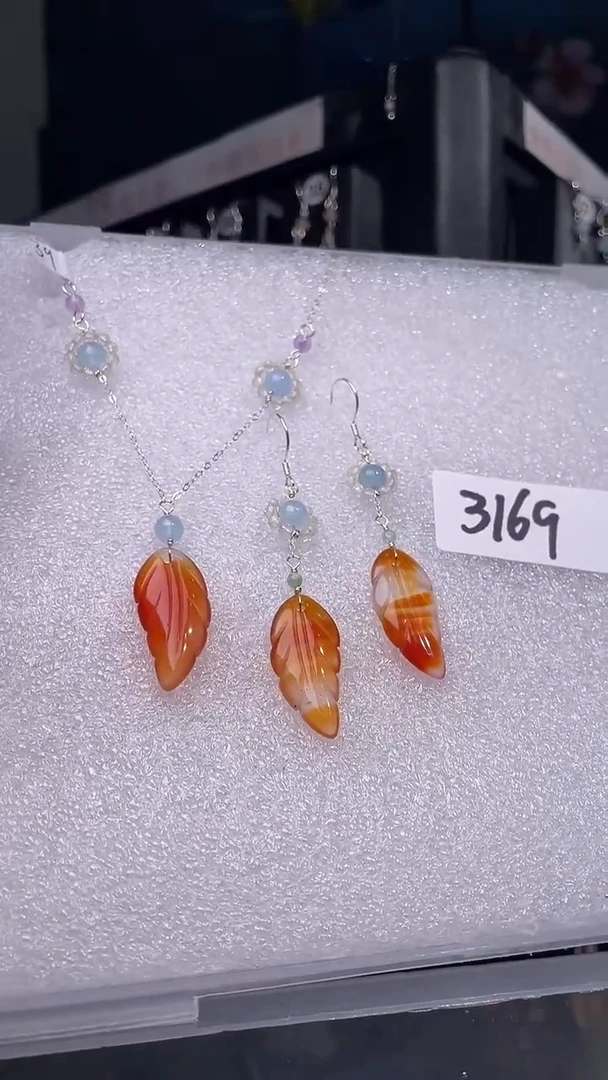 未镶嵌颈饰玛瑙/玉髓喜欢拍