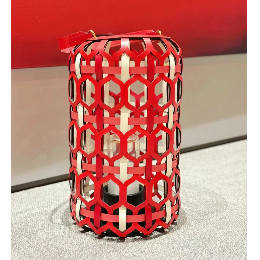 99新 LouisVuitton/路易威登 老佛爷 编织镂空手提灯