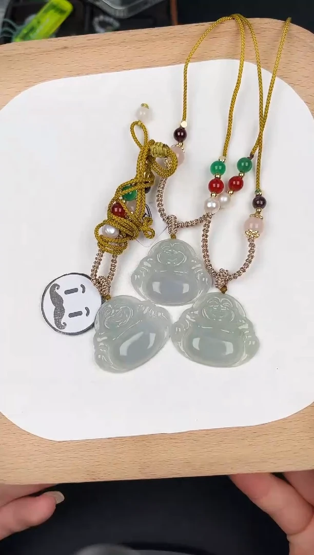 颈饰未镶嵌翡翠LA114油冰浅色中小佛+送同款绳子多样性发其一