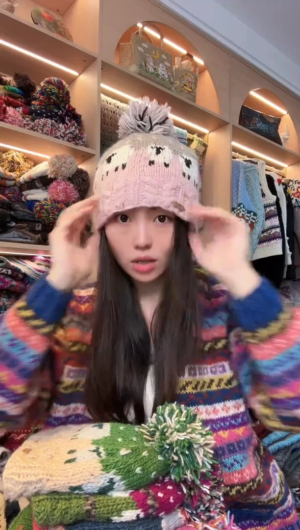 羊毛粉色小羊帽子