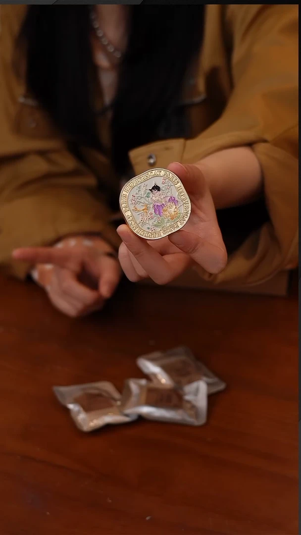 79-赫本猫浮雕车载香薰