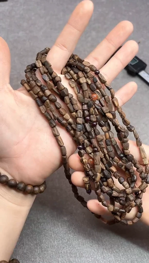 【闪购商品】沉香手串25号沉水文莱多样性发货1条