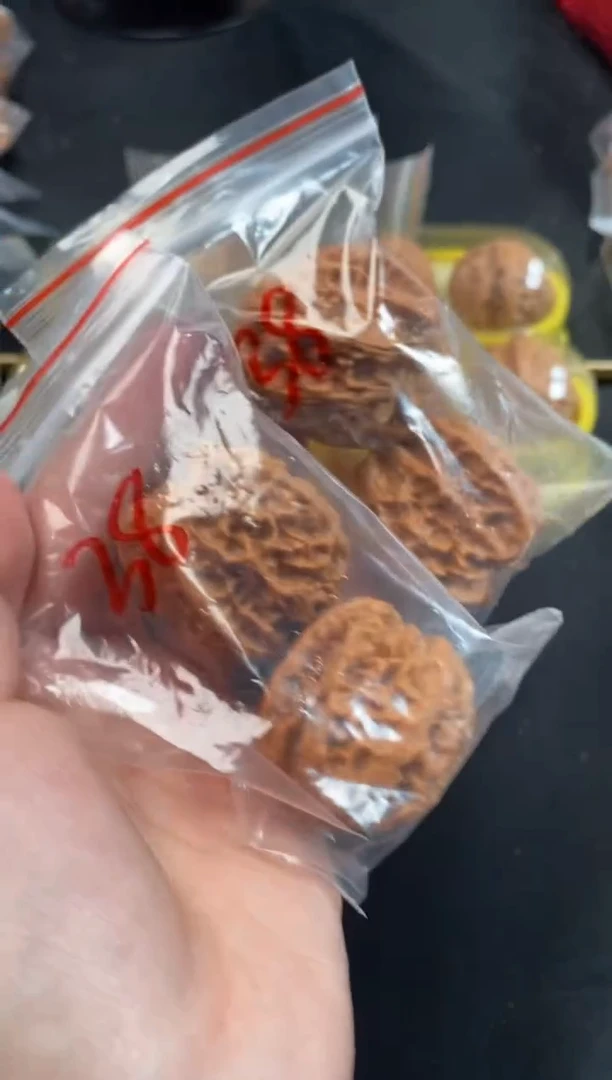 把件文玩核桃苹果园38尺Z569