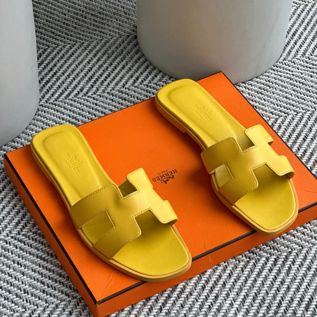 99新 Hermes/爱马仕  经典H拖鞋黄色 37码 盒子 尘袋 吊牌