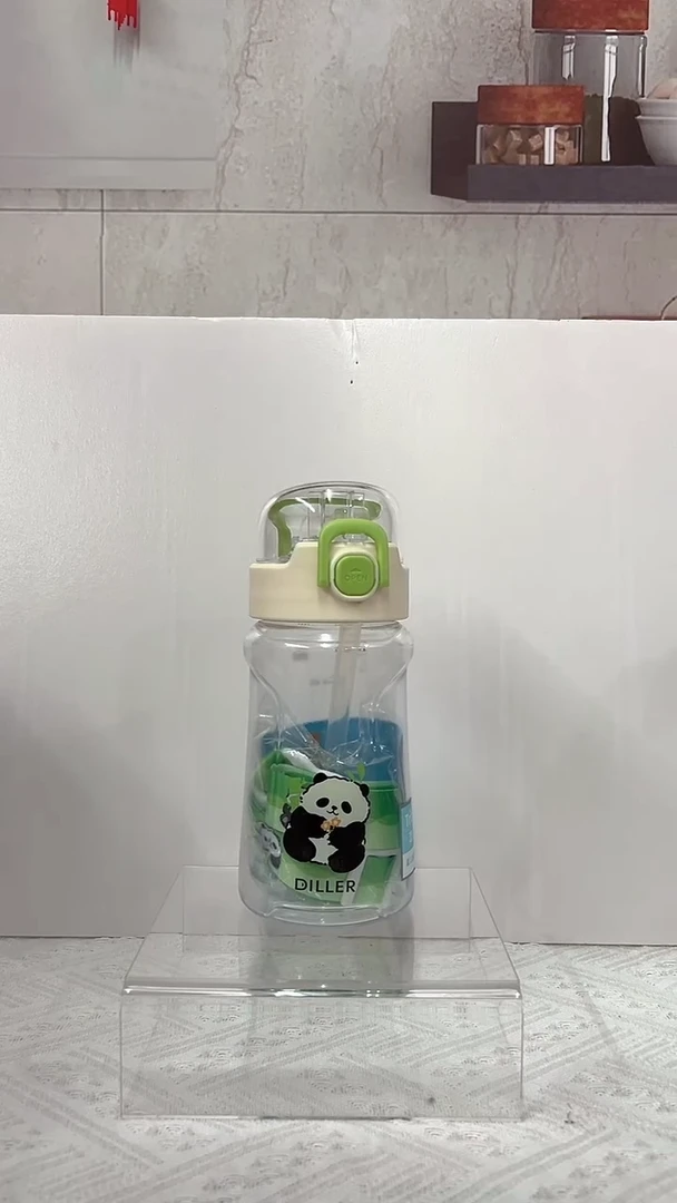 塑料ritan熊猫提绳水杯 550ML