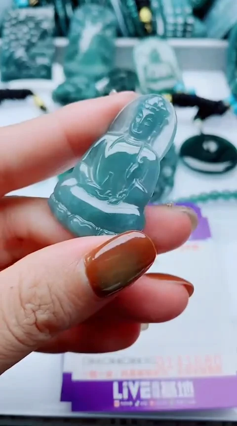 颈饰未镶嵌翡翠               多样性发其1一